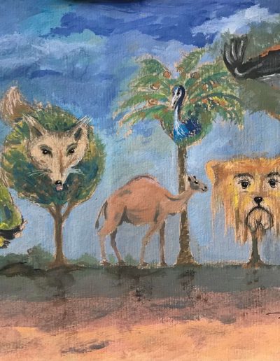 Alcuni animali camuffati tra le chiome di alberi su sfondo azzurro