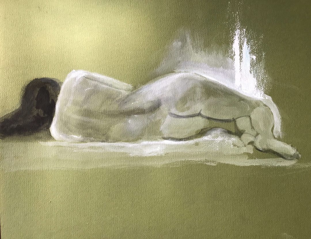 Nudo femminile disteso, visto di schiena su fondo verde oliva.
