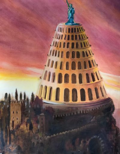 Una torre di Babele, con in cima la statua della libertà americana, svetta su una rupe scura su sfondo violaceo